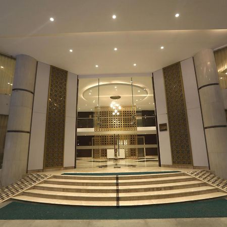 Shravanthi Sarovar Portico Bangalore Bagian luar foto